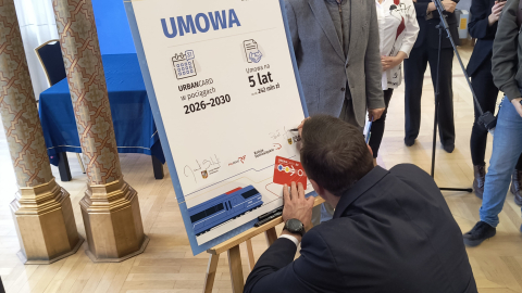 Koleją na miejskich biletach przez następnych 5 lat. Umowa na honorowanie Urbancard w KD i Polregio przedłużona - 1
