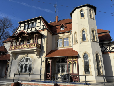 "Zameczek" na Kamiennej G&oacute;rze odzyskuje blask. Mieszkańcy Lubania czekali na to latami