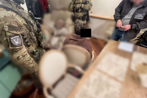 Za legalizację pobytu mogli otrzymać miliony złotych. Duża akcja CBŚP i straży granicznej m.in we Wrocławiu - 7