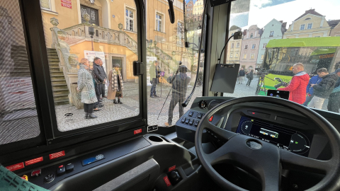 Nowe elektryczne autobusy w Bolesławcu. Miasto inwestuje w cichą i ekologiczną flotę - 8