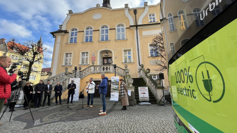 Nowe elektryczne autobusy w Bolesławcu. Miasto inwestuje w cichą i ekologiczną flotę - 2
