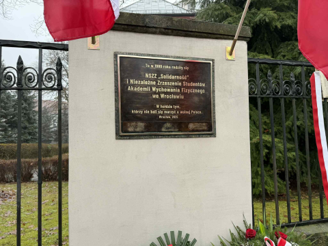 Wrocławska AWF upamiętniła powstanie NSZZ Solidarność - 0