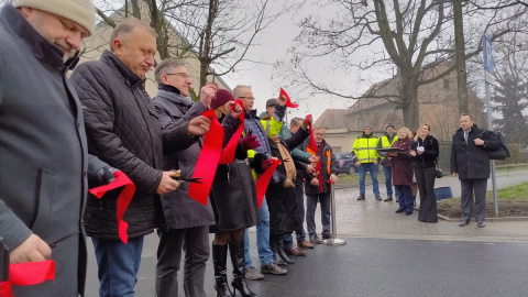 Świąteczny prezent dla kierowców z Prochowic. Ulica Wrocławska otwarta po remoncie - 1