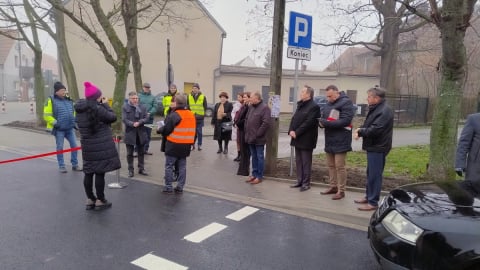 Świąteczny prezent dla kierowców z Prochowic. Ulica Wrocławska otwarta po remoncie - 2
