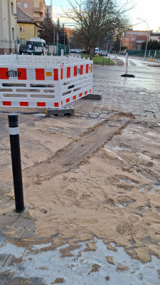 Wrocław: Ulica Gajowicka pod wodą! "Poważna awaria magistrali wodociągowej" - 5