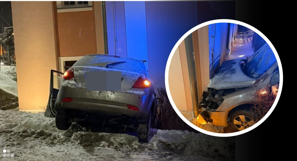 Samochód uderzył w budynek kościoła. Groźna kolizja w Szklarskiej Porębie - Na ulicy Piastowskiej samochód osobowy zjechał z jezdni i uderzył w budynek kościoła.