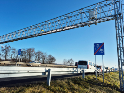 Nowy odcinkowy pomiar prędkości na A4. Kierowcy muszą zwolnić za Wrocławiem