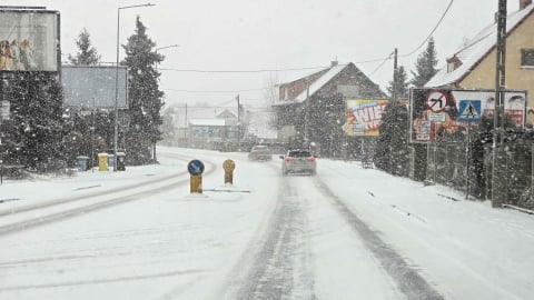 Śnieg we Wrocławiu, ostrzeżenia na południu regionu. Zima w pełni na Dolnym Śląsku - 3