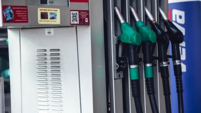 W 2026 zapłacimy mniej za paliwo? "Rok upływający pod znakiem nadpodaży"