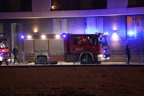 Samochód wpadł do Odry we Wrocławiu. Nurkowie sprawdzali wrak pojazdu [ZDJĘCIA] - 3