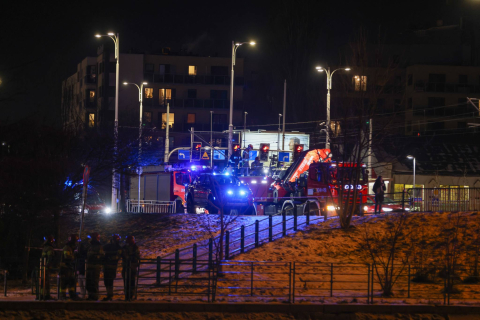 Samochód wpadł do Odry we Wrocławiu. Nurkowie sprawdzali wrak pojazdu [ZDJĘCIA] - 5