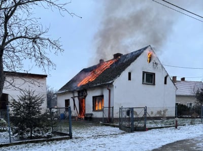 Kolejny pożar na Dolnym Śląsku. Płonie dom w Mirosławicach niedaleko Wrocławia