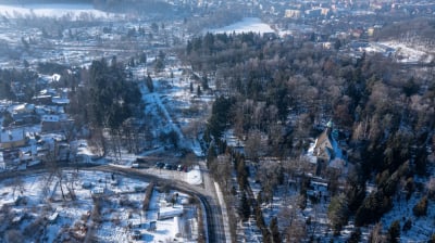 Nowe miejsca do poch&oacute;wk&oacute;w w Jeleniej G&oacute;rze. Miasto przekazało działkę na ten cel