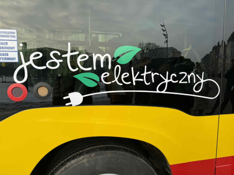 11 nowych autobusów we flocie aglomeracji wrocławskiej. Linia 930 połączy trzy samorządy - 1