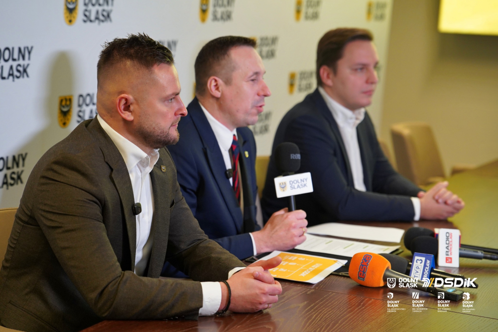 Samorząd rusza z kolejnymi remontami. 75 mln zł na drogi w 2026 roku - Będą kolejne remonty dróg wojewódzkich - przekazał dzisiaj Urząd Marszałkowski Województwa Dolnośląskiego.