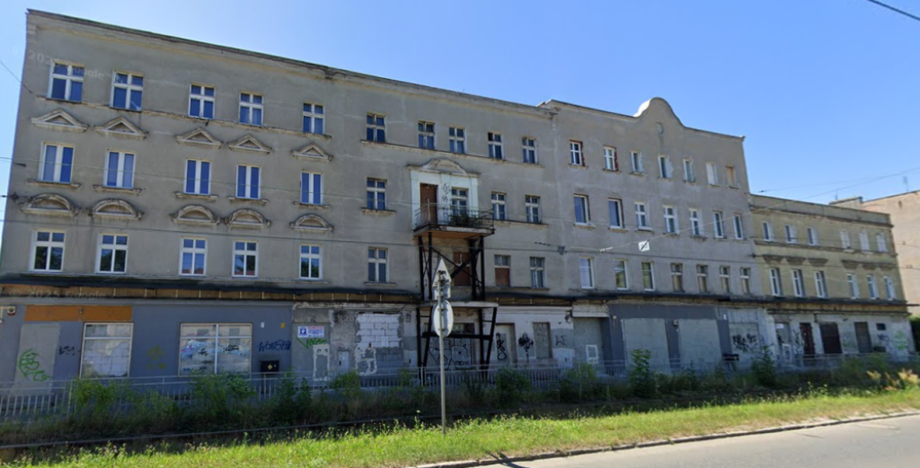 Wrocław dostał grzywnę na ponad 300 tysięcy złotych. Chodzi o ten budynek - Kamienica przy Opolskiej we Wrocławiu.
