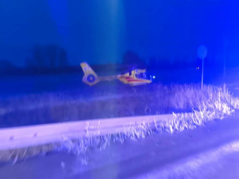 Tragiczny wypadek na DK8 pod Wrocławiem. Jedna osoba nie żyje, dwie inne są ranne - 1