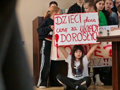 SP nr 7 do likwidacji. Rodzice protestowali, ale radni przegłosowali uchwałę