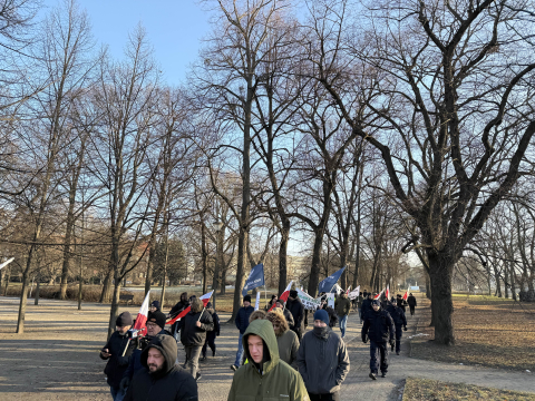 Protest rolników przed urzędem wojewódzkim. Ciągniki zablokowały parking - 6