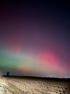 Niezwykła zorza polarna nad Dolnym Śląskiem. Mamy Wasze zdjęcia! - 11