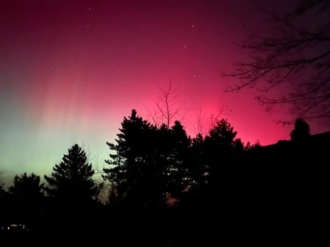 Niezwykła zorza polarna nad Dolnym Śląskiem. Mamy Wasze zdjęcia! - 17