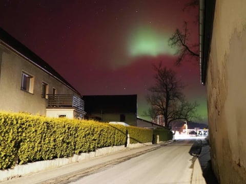 Niezwykła zorza polarna nad Dolnym Śląskiem. Mamy Wasze zdjęcia! - 3