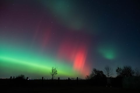 Niezwykła zorza polarna nad Dolnym Śląskiem. Mamy Wasze zdjęcia! - 8