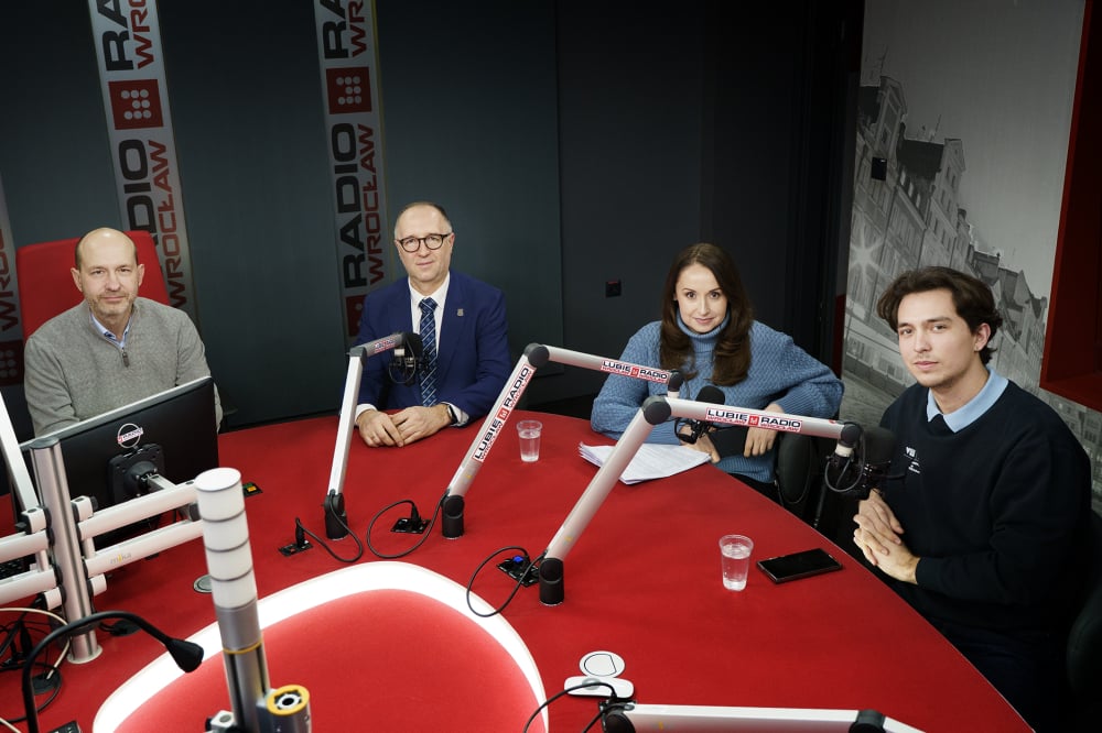 Debata samorządowa: Nowy prezes WKS, diety dla radnych osiedlowych i zakaz fajerwerków - Debata Samorządowa w Radiu Wrocław w każdą środę po godz. 20.05.