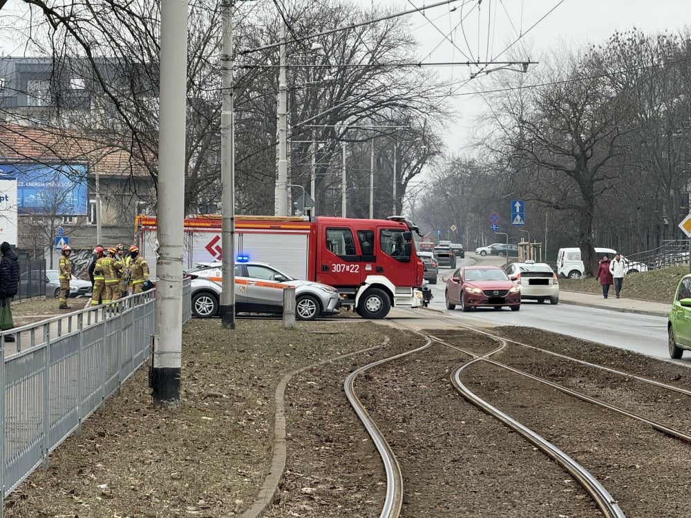 Pęknięta szyna i kolizja. Kolejne utrudnienia na wrocławskich torowiskach - Utrudnienia na wrocławskich torowiskach