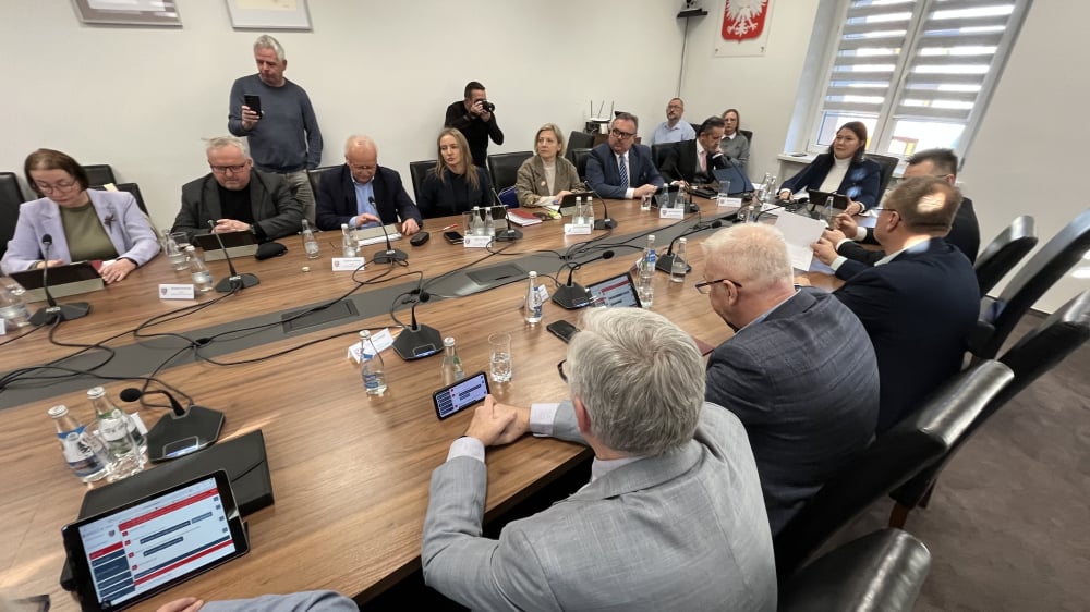 "Twój czas jest policzony". Przewodnicząca rady powiatu karkonoskiego zawiadamia prokuraturę - Kinga Nowak chce przerwać milczenie i złożyła zawiadomienie do prokuratury. Przewodnicząca rady powiatu karkonoskiego twierdzi, że jest zastraszana.