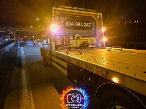 Ogromny korek na autostradzie A4. Zderzyły się trzy samochody osobowe [ZDJĘCIA] - 2