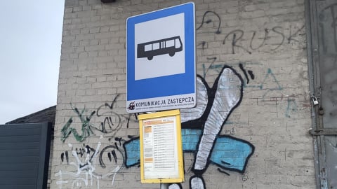 Zastępcze autobusy między Wrocławiem a Trzebnicą. Sprawdziliśmy sytuację na przystankach - 0