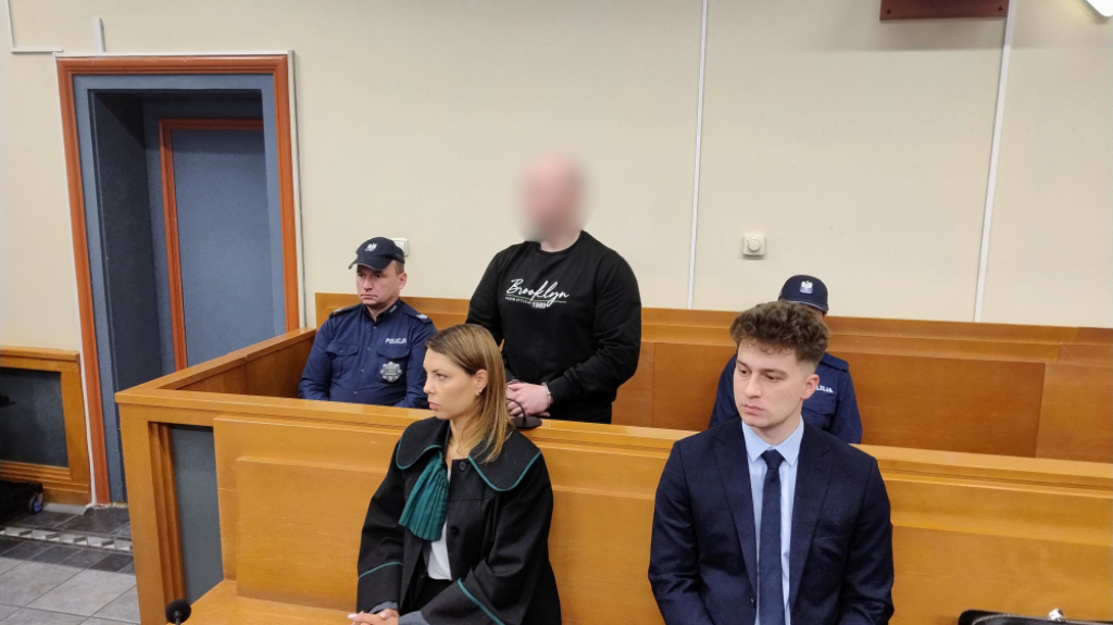 Przez 4 lata więził i gwałcił partnerkę. Jest wyrok dla oprawcy z Gaików pod Głogowem - Jest wyrok dla oprawcy z Gaików. Przez 4 lata zamienił życie partnerki w piekło.