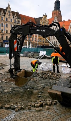 Na Rynek wjechał ciężki sprzęt. Ruszyła wielka metamorfoza [ZDJĘCIA] - 11