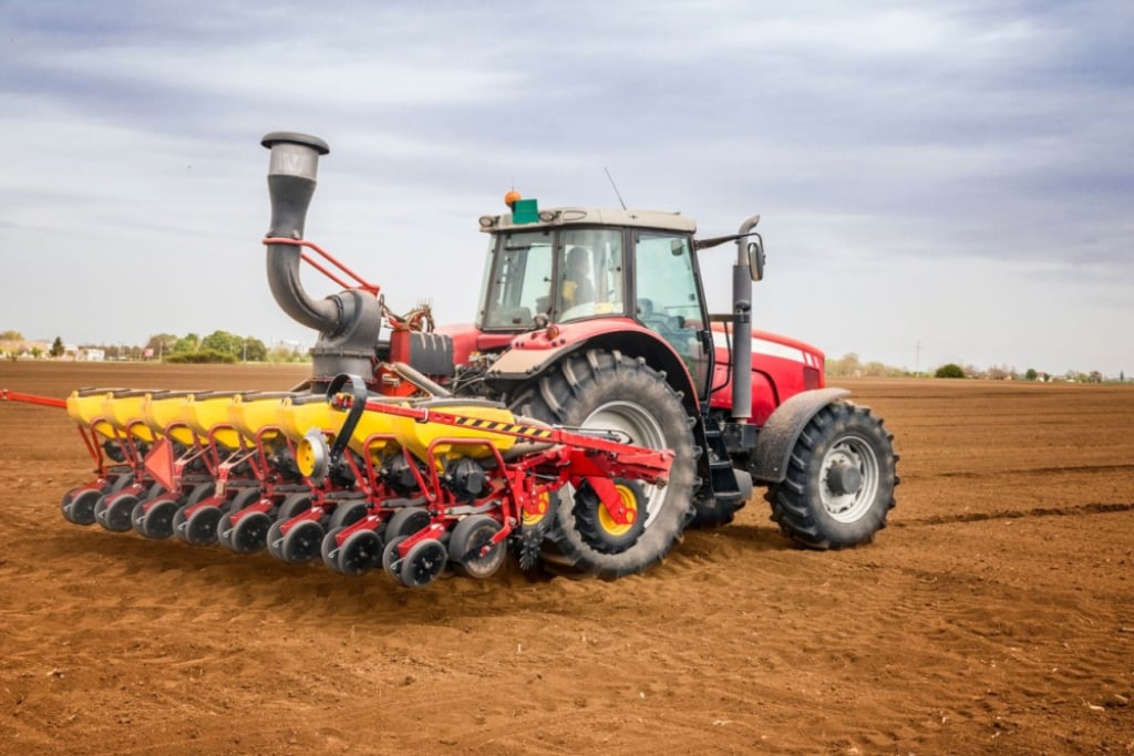 Części Case IH w codziennej eksploatacji maszyn – co wpływa na ich trwałość - Materiał Sponsora