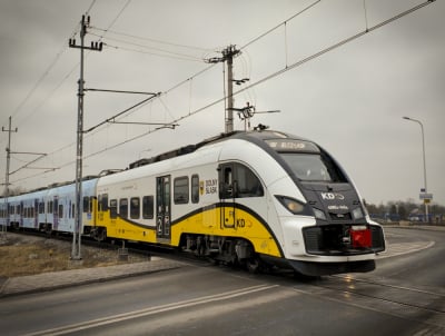 Ogromne utrudnienia na kolei. Wiele odwołanych pociąg&oacute;w