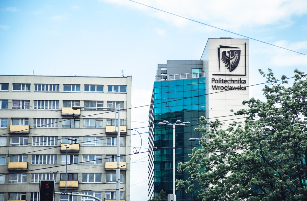Charytatywny bal Politechniki Wrocławskiej. Dochód zasili fundusz stypendialny - Politechnika Wrocławska.
