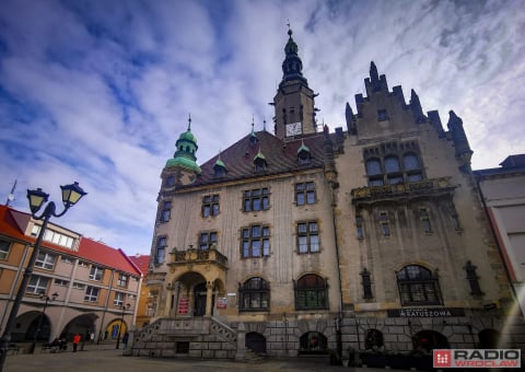 Jaworski magistrat jak z "Opowieści z Narnii" - tutaj szafa prowadzi na wieżę! Remont odkryje kolejne sekrety? - 8
