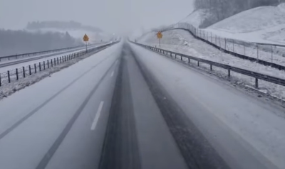 Sypie śnieg na Dolnym Śląsku. Trudne warunki dla kierowców z zachodu i południa regionu. Autostrada A4 była zablokowana - 6