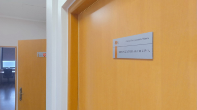 Pługopiaskarki pracują bez przerwy. "Nie zasypiamy. Działamy, kiedy ludzie śpią i nie widzą naszej pracy" - 5