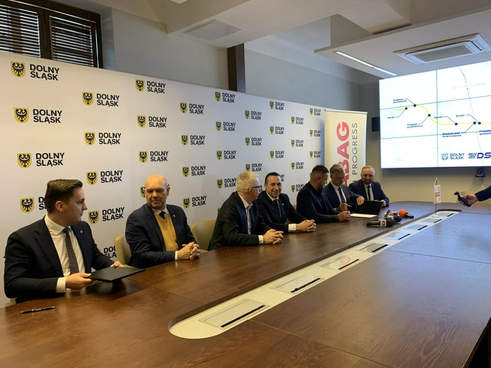 86 mln zł na obwodnicę Obornik Śląskich. "Inwestycja zmniejszy ruch o 70 procent" - Kilkanaście lat mieszkańcy północnego regionu Dolnego Ślaska czekali na tę inwestycje.