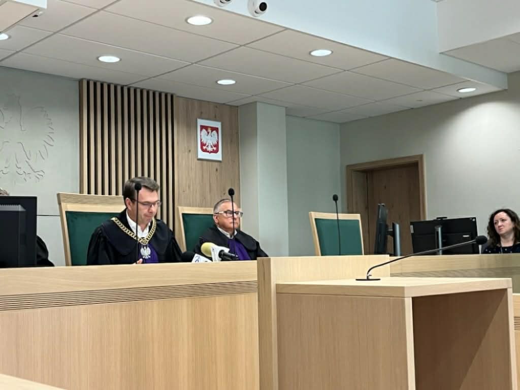 "Przemoc była nadmierna, ale to było tylko i aż rażące przekroczenie uprawnień”. Łagodniejszy wyrok w sprawie Dmytra - Sąd apelacyjny łagodzi kary i orzeka zakazy wykonywania zawodu