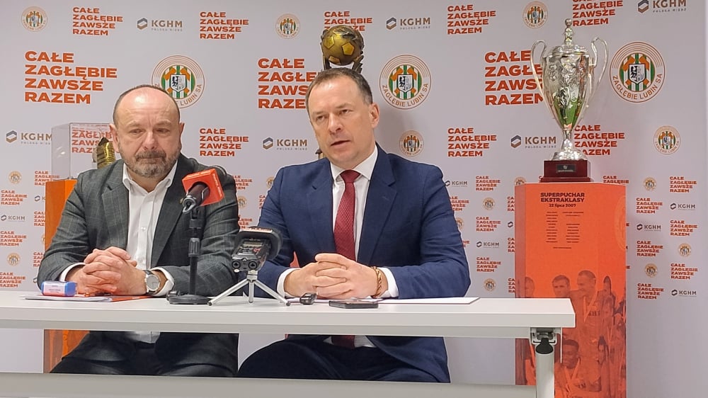 Cztery miliony na podgrzewaną murawę w Lubinie. Ministerstwo wsparło Akademię Piłkarską - Dzięki podpisanej umowie klub już może ogłosić przetarg na projektanta i wykonawcę nowej murawy boiska przy lubińskim stadionie.