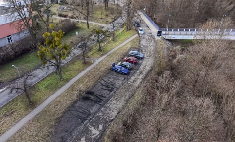 Kierowcy zniszczyli łąkę nad brzegiem Odry. W tej okolicy ma powstać... duży parking - 2