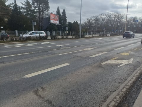 Drogowcy wracają na Powstańców Śląskich. Będą spore utrudnienia dla kierowców - 1
