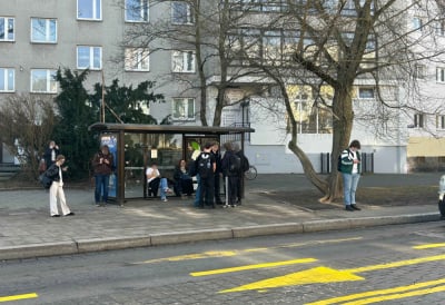 Sklep z bronią działa niedaleko szkoły. Czy to niepokoi mieszkańc&oacute;w?