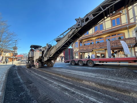 Ruszył remont deptaka w Karpaczu. To miejsce przejdzie prawdziwą metamorfozę [ZDJĘCIA] - 1