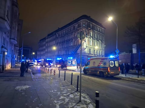 Wrocław: Od 2 miesięcy żyją bez ciepłej wody i gazu. Mieszkańcy mają dość - 1
