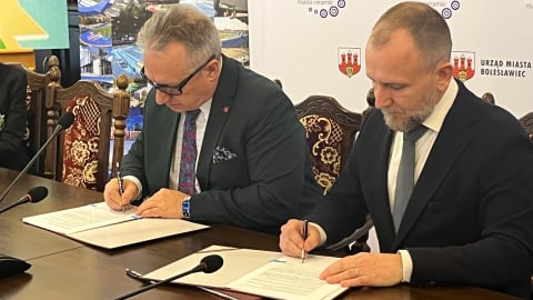 Zjeżdżalnie, boiska czy korty tenisowe. Bolesławiec rozbudowuje centrum sportu i rekreacji - 1
