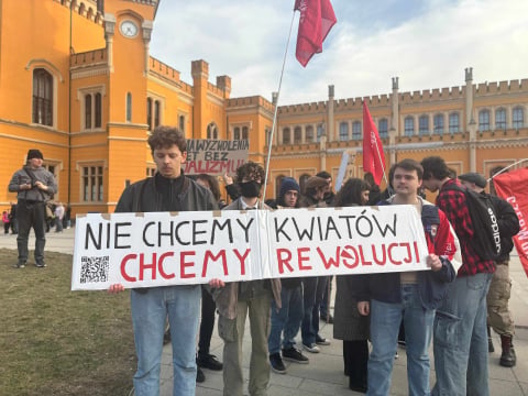 "To nie jest kraj do rodzenia dzieci". Manifa przeszła ulicami Wrocławia [ZDJĘCIA] - 3